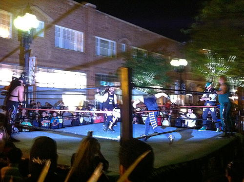 Lucha Libre on the front 2nd Street promenade 2