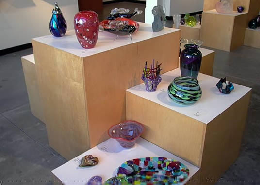 2004 glass show